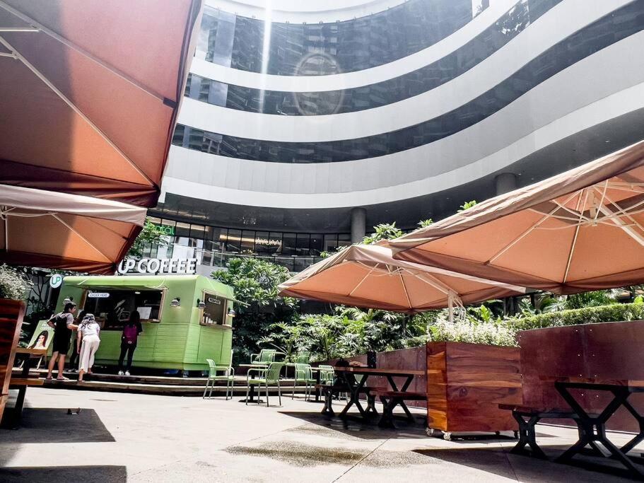 1br Makati, Air Residences M003 Apartment *
