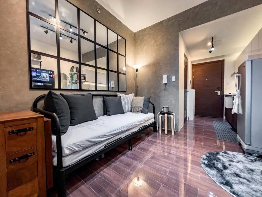 1br Makati, Air Residences M003 *