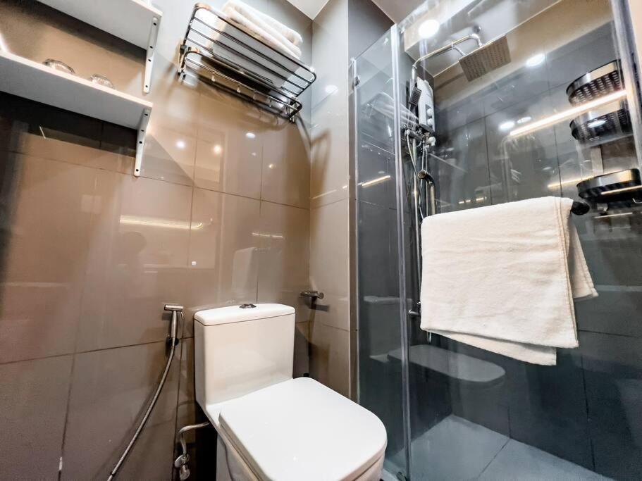 Apartment 1br Makati, Air Residences M003