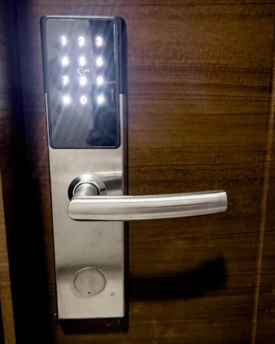 1br Makati, Air Residences M003 *